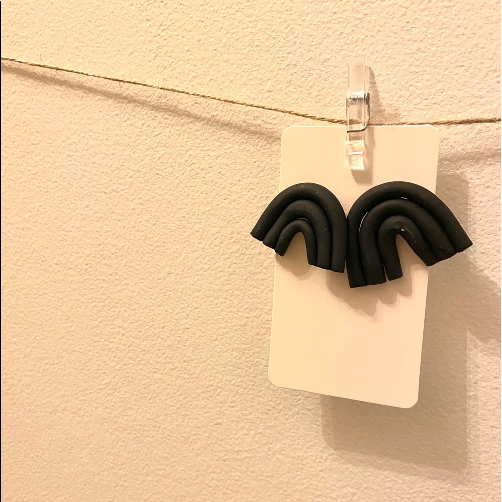 Handmade Clay Earrings!🤍